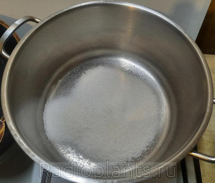 плавим сахар